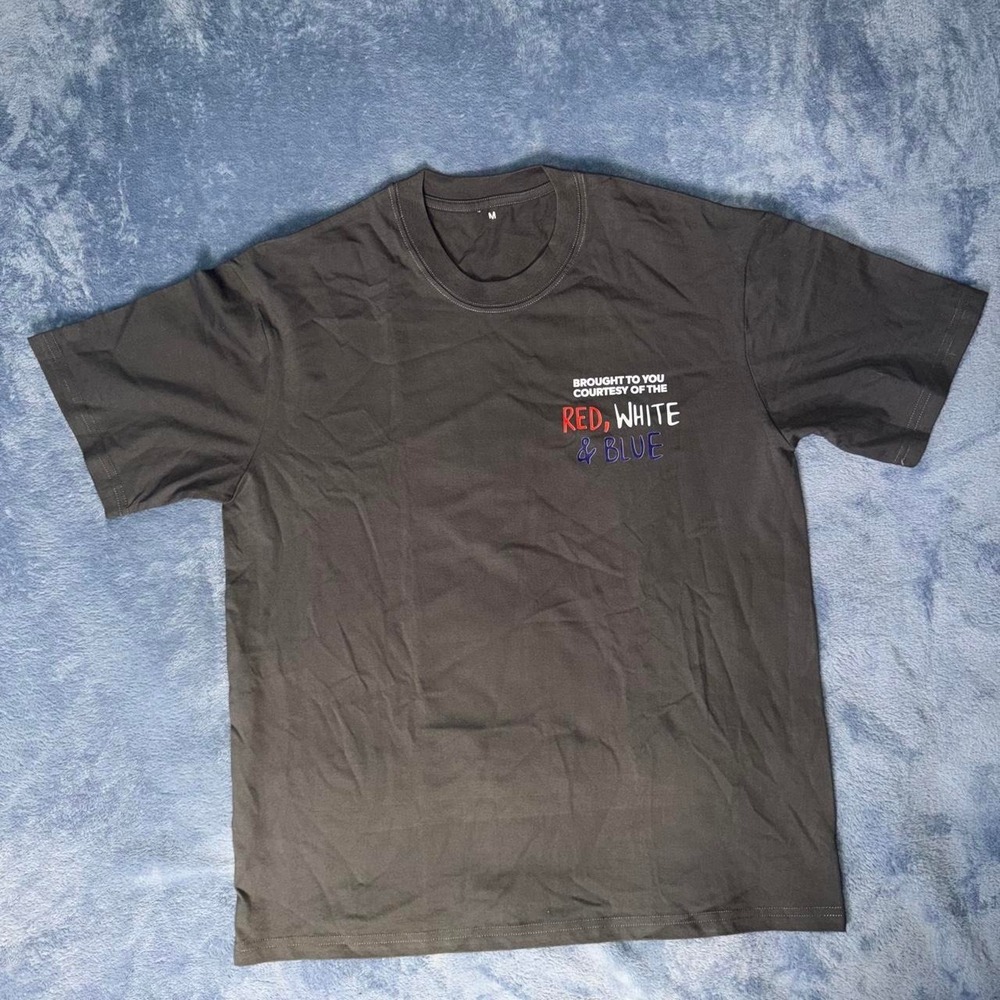 Gray Red, White & Blue T-Shirt with text graphic men size m